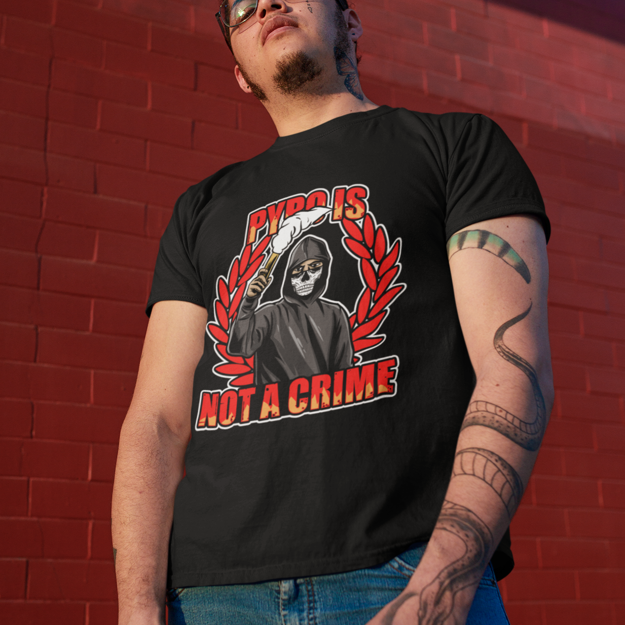 Pyro is not a crime - Fussball Ultras T-Shirt